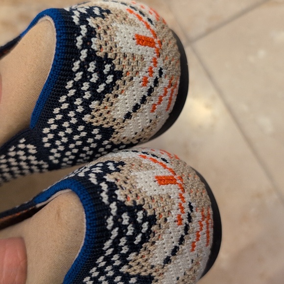 Rothy's Sapphire Floral Point 8.5 - Picture 8 of 8